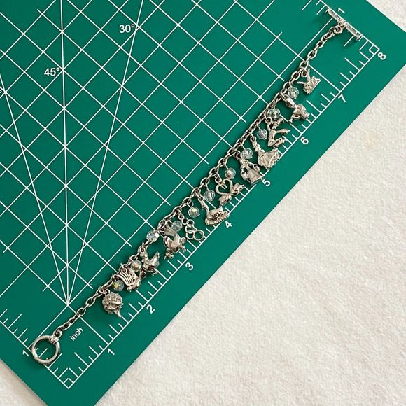 Charm Bracelet Silver Tone Birds Maidens Dancers Musicians Toggle Closure - Picture 10 of 10